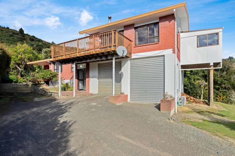 6 Moana View Road Waikawa_24