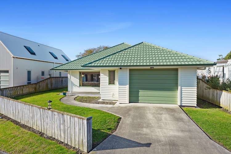6 Waihurihia Street Otaki_18