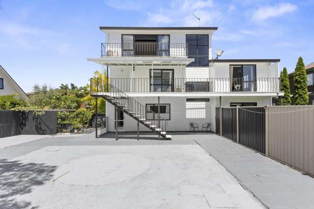 73 Gilbass Avenue Hamilton Lake_2