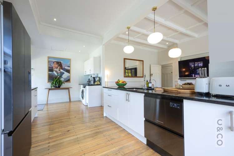 56 Queen Street Riverhead_33