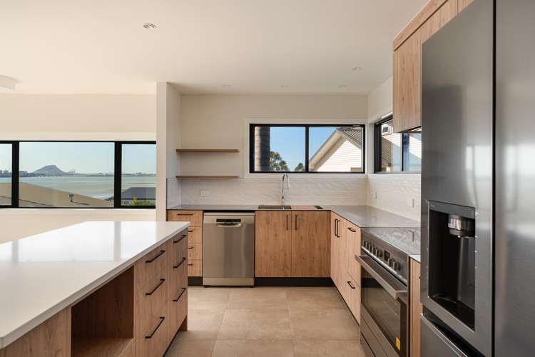 31 Ririnui Place Maungatapu_7