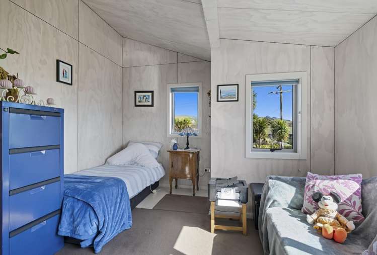 123 & 125 Stornoway Street Karitane_15