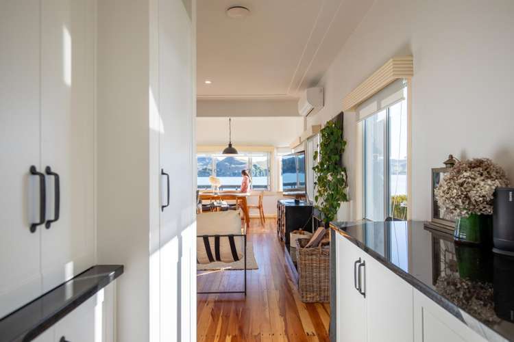 78 Wallis Street Raglan_18