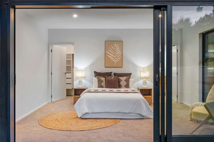 16 Soleares Avenue Mount Pleasant_14