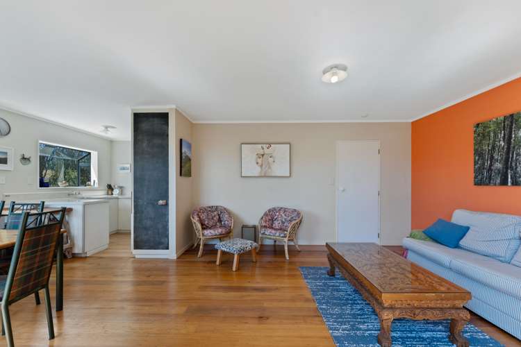 49 Thompson Terrace Toi Toi_10