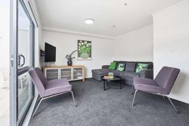 20/49 Maunganui Road_2