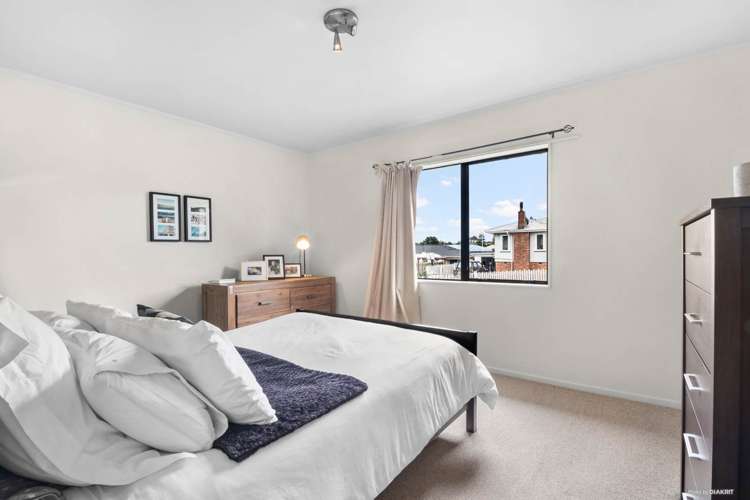 1/2 Hughes Terrace Te Atatu Peninsula_7