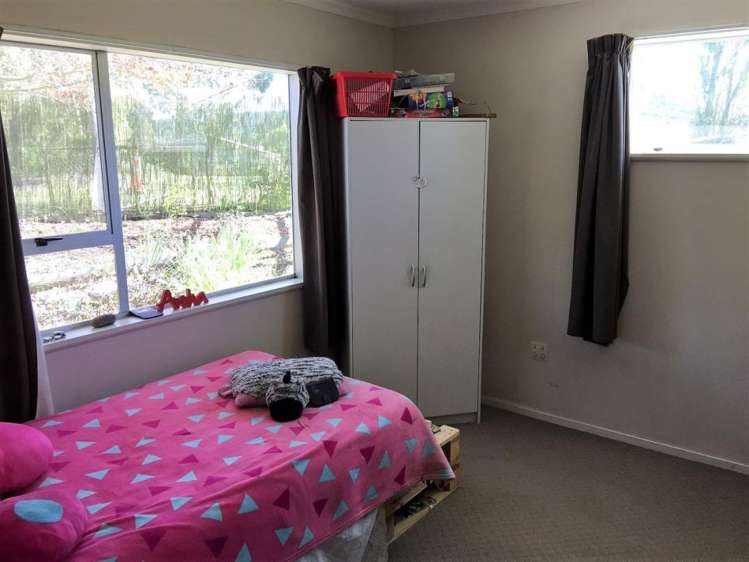 4 High Street Clinton and Surrounds_14