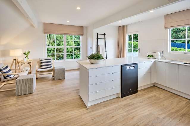 3 Corrondella Grove Belmont_1
