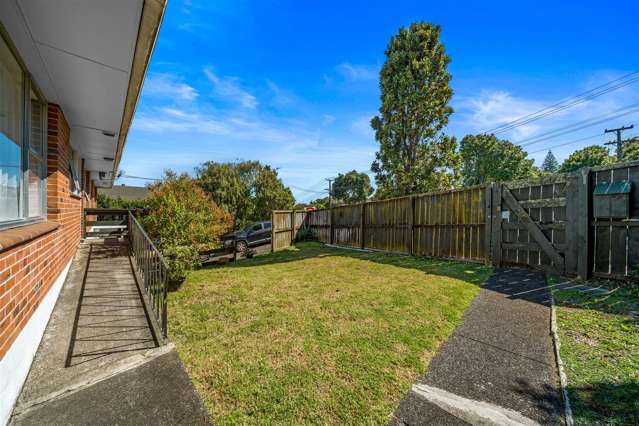 77 Richardson Road Mount Albert_2