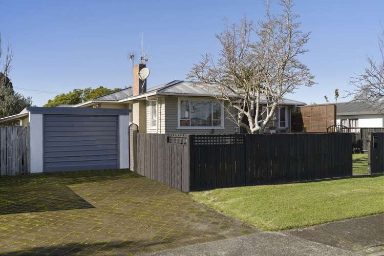 15a Queen Road Bellevue_13