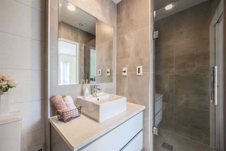 16 Meritage Lane Te Atatu South_14