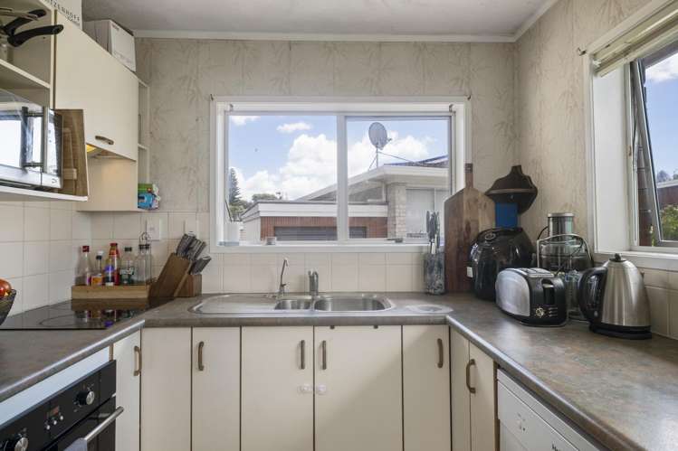 29 Faith Bullock Place New Lynn_8