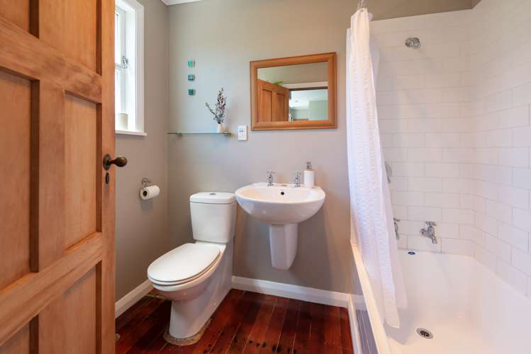 11 Himalaya Crescent Khandallah_16