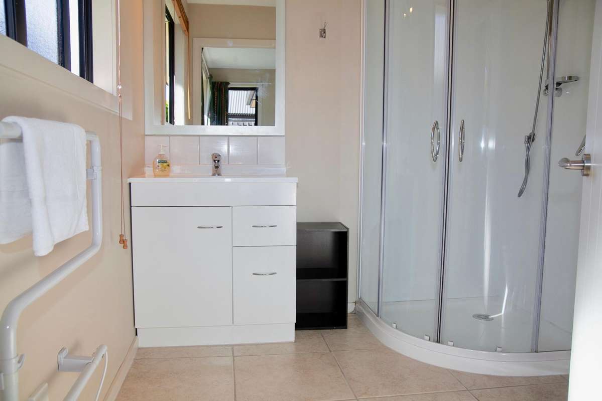 6 Mt Charon Place_2