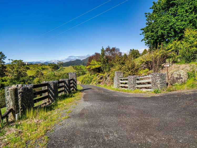 383 Busby Road_4