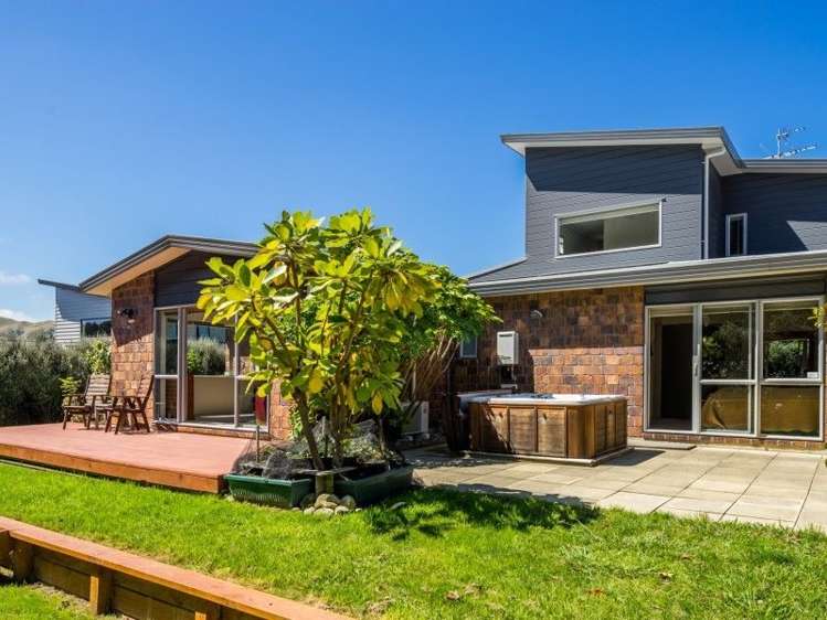 51 Saint Ives Drive Camborne_0