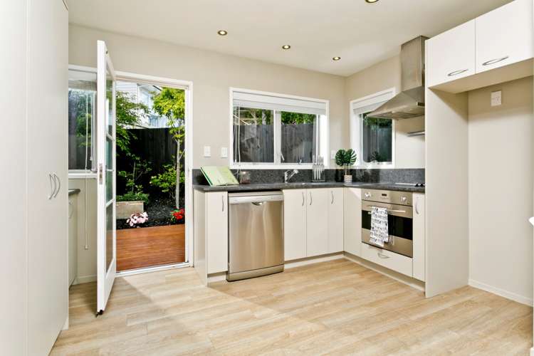 1/17 Park Hill Road Birkenhead_6