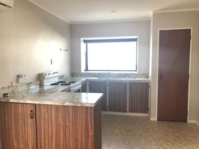 2/150 Kitchener Road Pukekohe_1