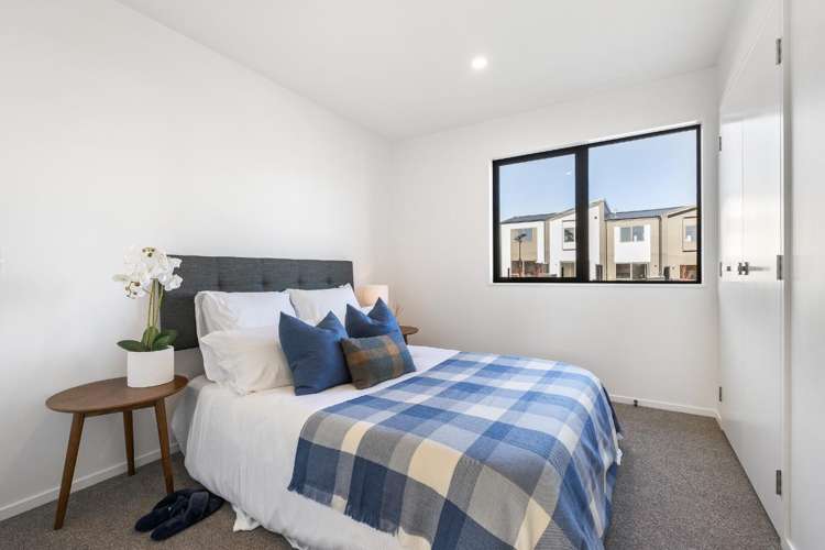 7/10 Ngaroma House Way Hobsonville_10