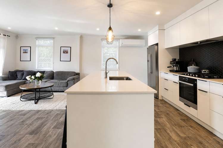 147 Devon Street West Hillcrest_4