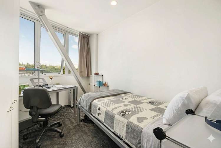 802/138 Anzac Avenue_4