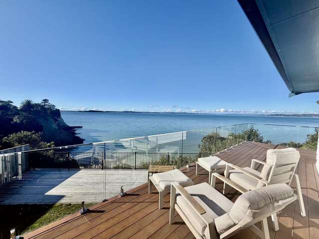 Big family home with Stunning sea views in Macleans Zone
