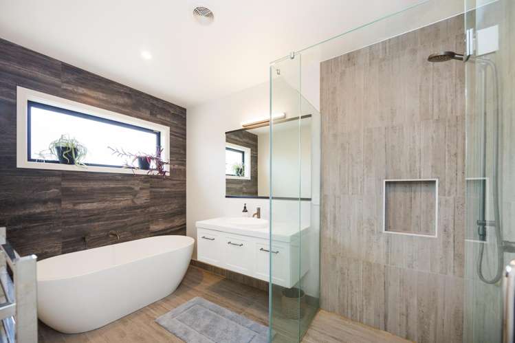 46 Fry Road Halcombe_17