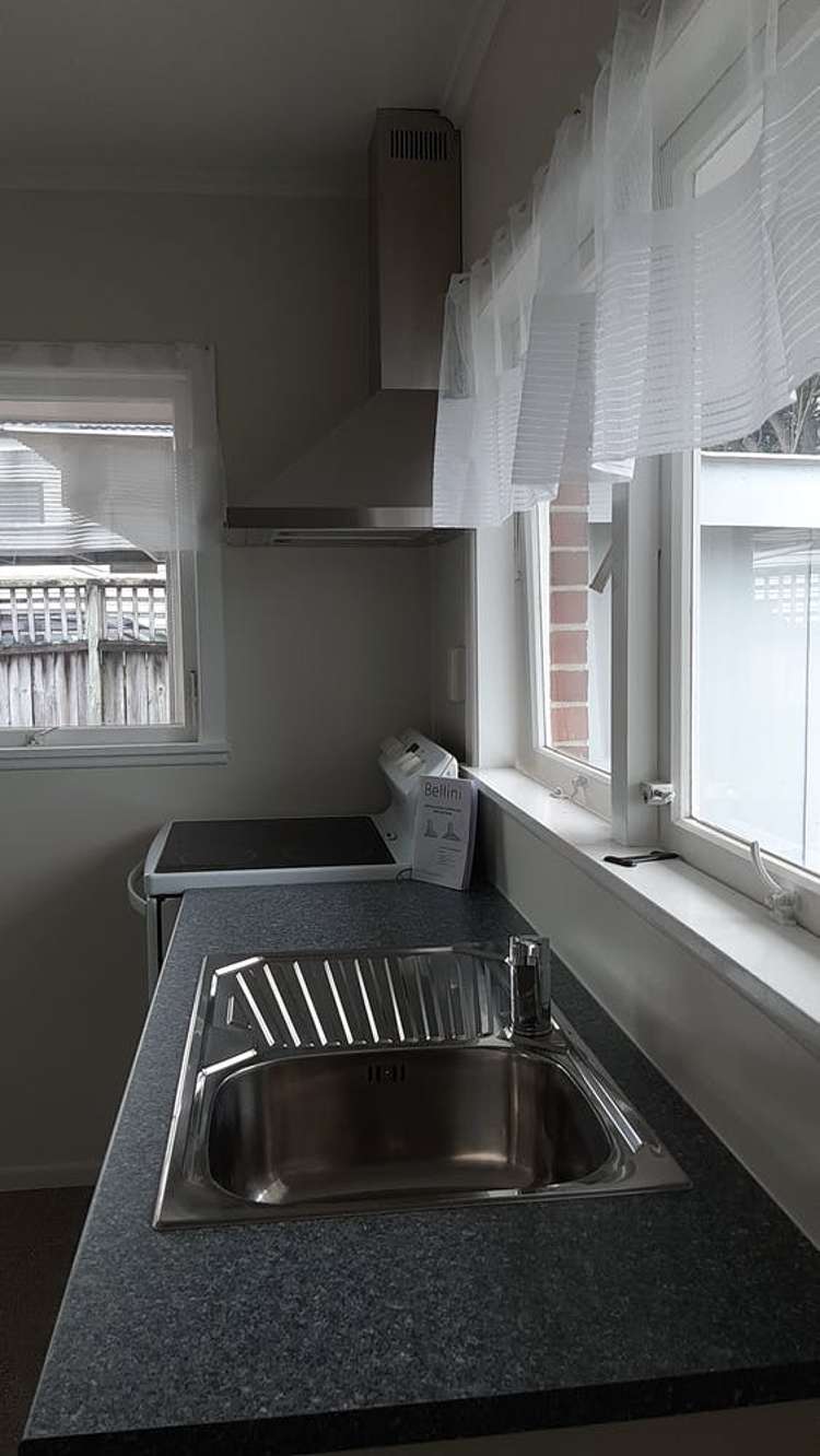 1/10 Northcote Road Takapuna_7