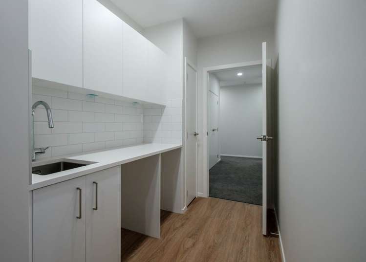 8 Fallowdown Street Wainui_5