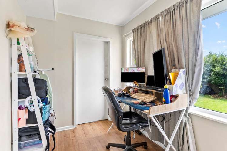 13A Ocean View Road Hillcrest_21