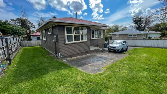 12 Gill Avenue Te Atatu Peninsula_2