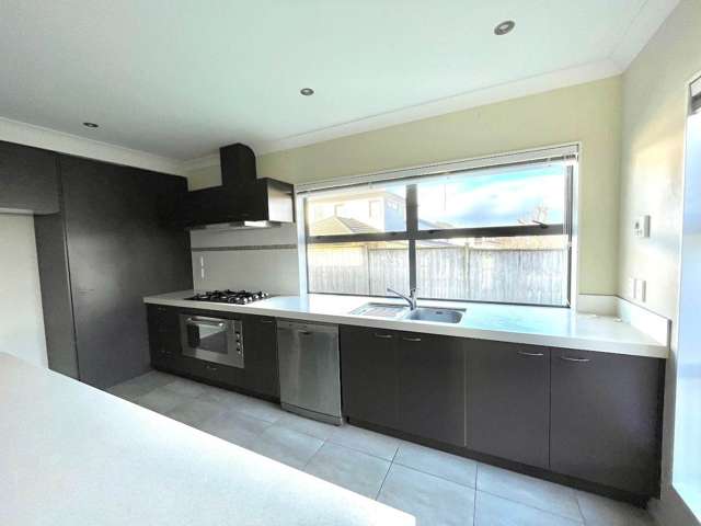11 Bendemeer Place Flat Bush_3