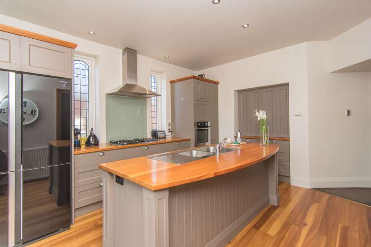 23 Kitchener Square Highfield_10