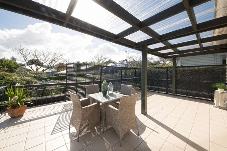 2/8 Rotomahana Terrace Remuera_6