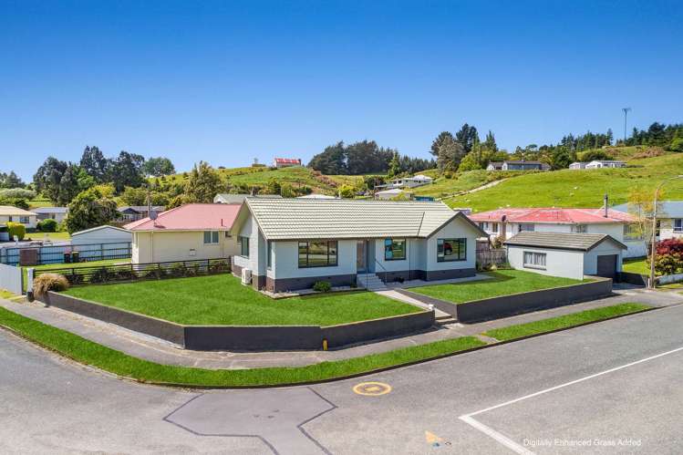 83 Walker Crescent Gore Surrounds_19