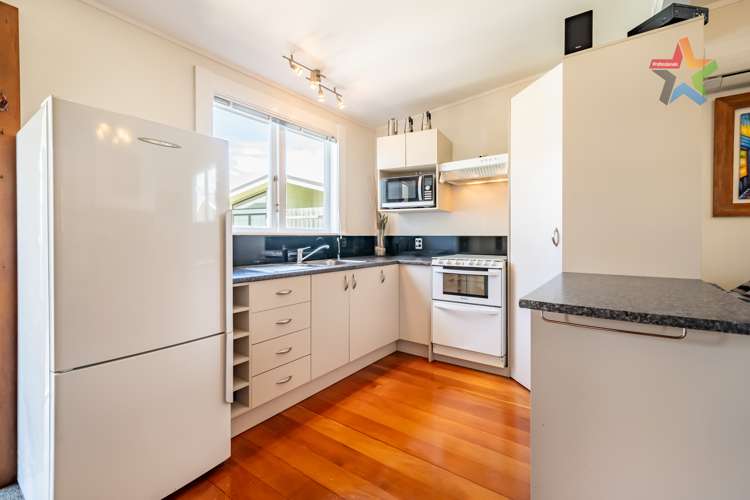 40 Awamutu Grove Waiwhetu_12