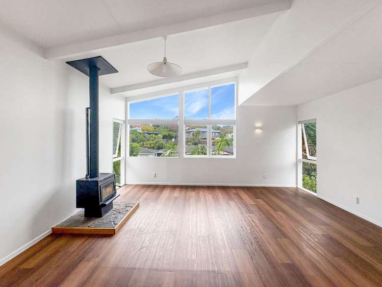 23 Parkes Avenue 1228_4