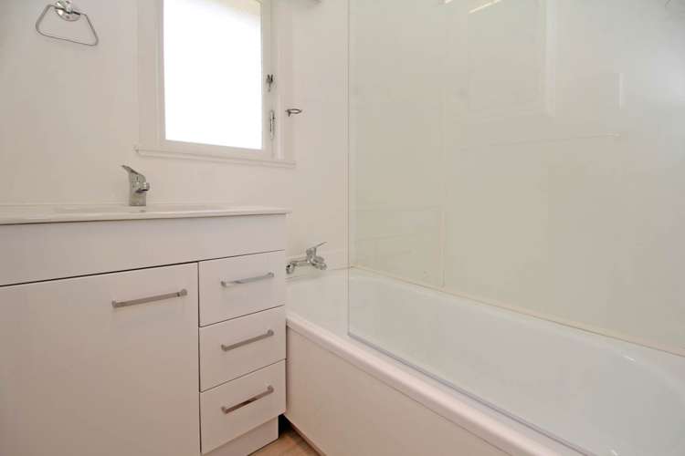 2/1 Brook Street Milford_6