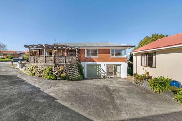 30 Tupaki Place Pakuranga Heights_2