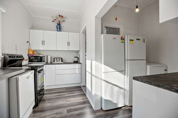 16 Trotter Avenue Waiomu_5