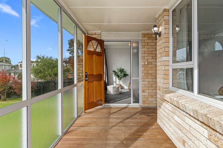 14 Vine Avenue Maungatapu_13