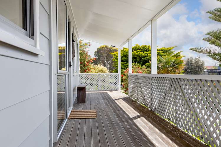 14 Tamarisk Drive Riversdale Beach_12