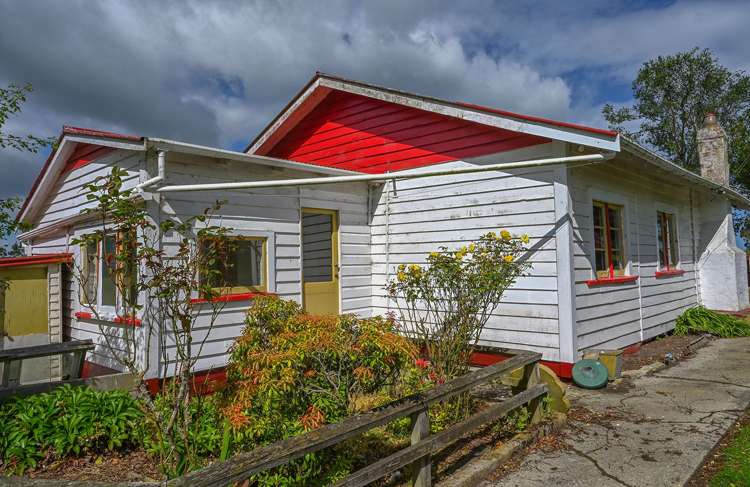 3 Aitcheson Street Kaitangata_12