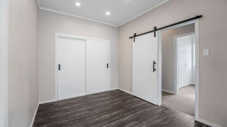 257 Whitaker Street_5