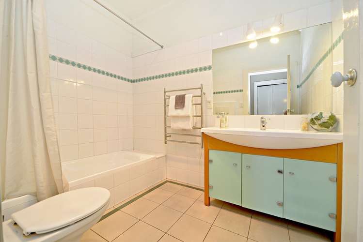 1/33 Abbotts Way Remuera_10