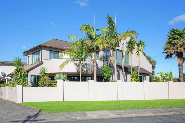2 Beach Road 10688_1