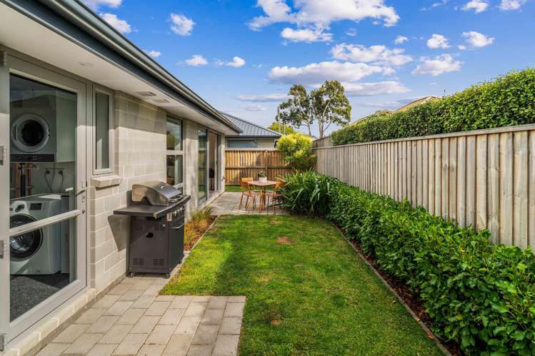 2/3 Nyoli Street Northcote_20