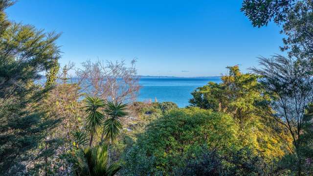Off-Grid Escape with Sea Views