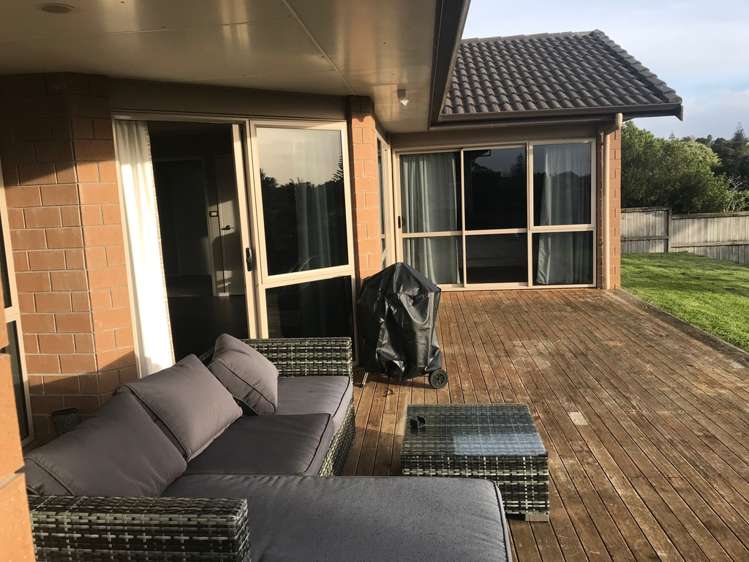 68 Intrepid Crescent Beachlands_9